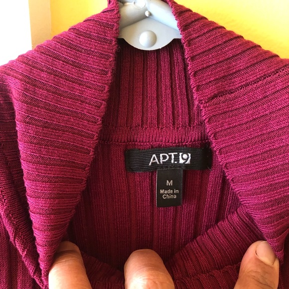 Fitted and stretchy blouse - Picture 2 of 3